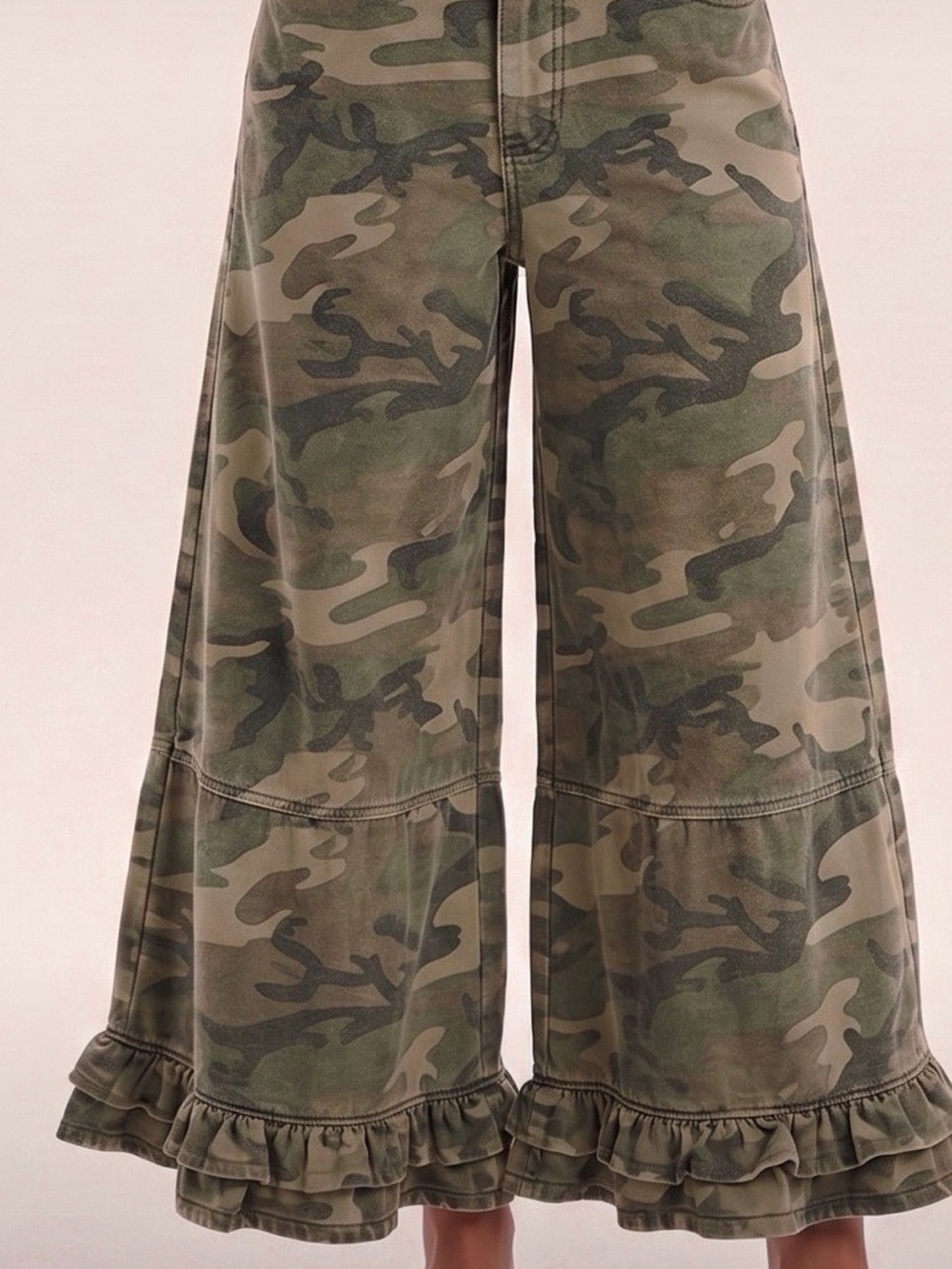 Women’s Camo Ruffle Wide-Leg Pants - Green